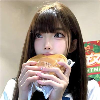 嘘，国王在冬眠 海报